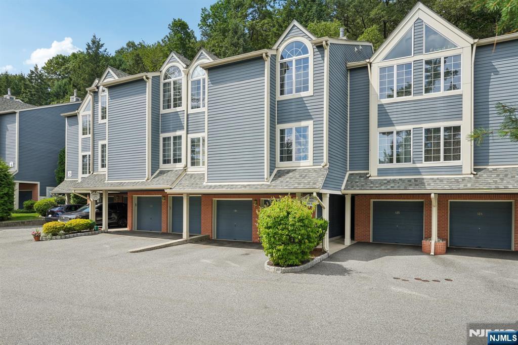127 Surrey Court 127  Ramsey NJ 07446 photo