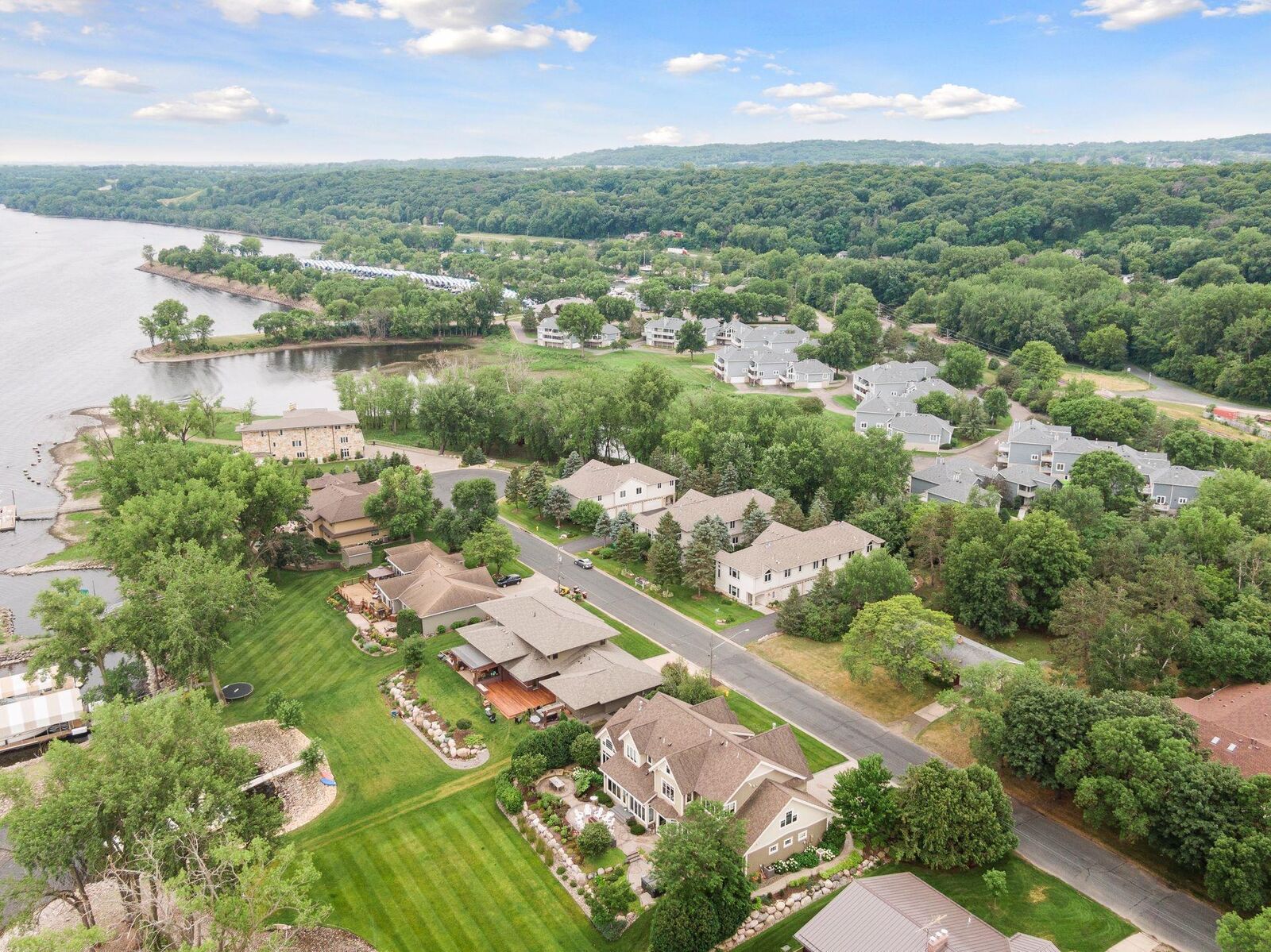 Property Photo:  560 Lakeside Bay Drive S  MN 55003 