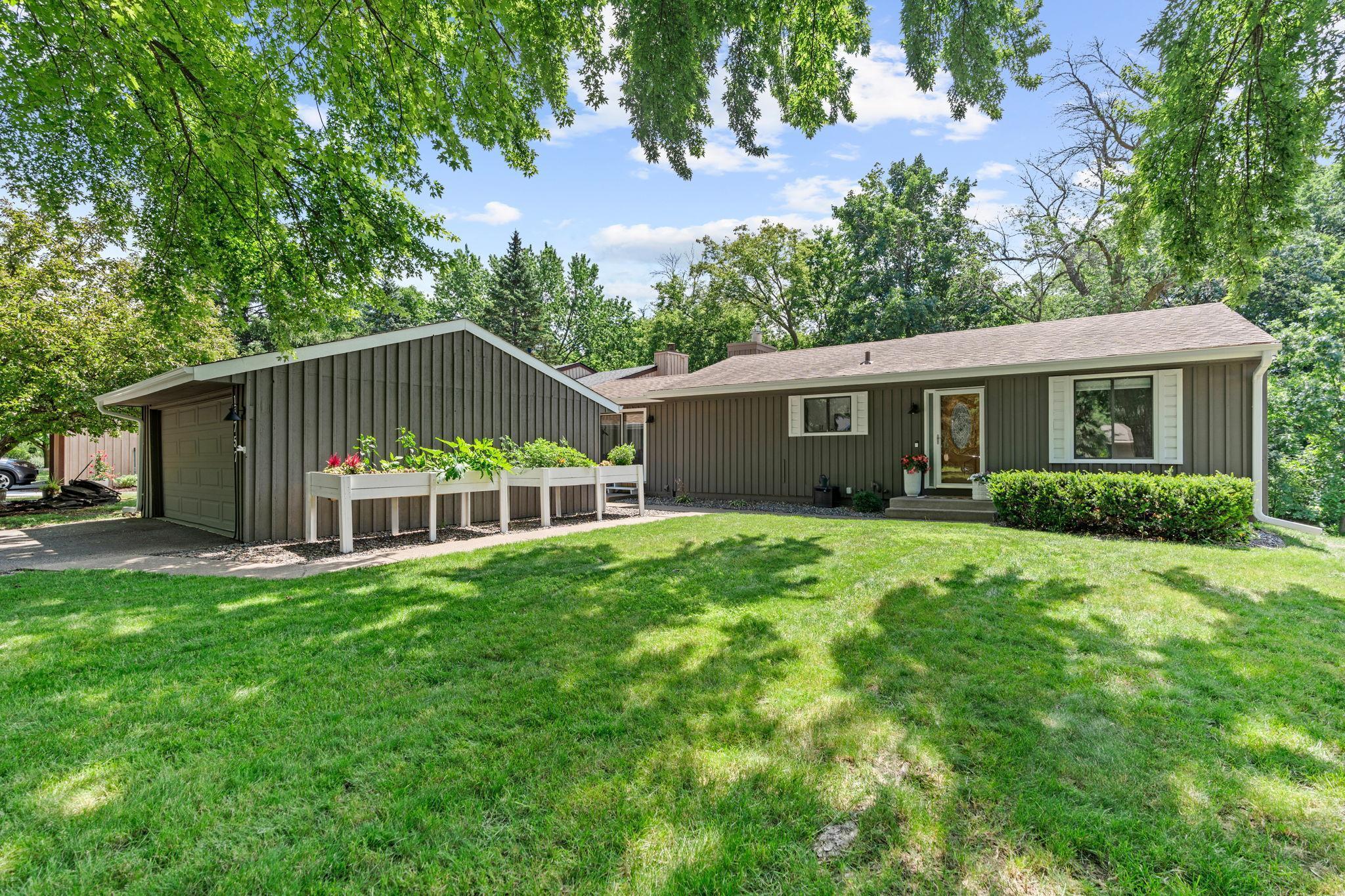 Property Photo:  11757 Red Fox Drive  MN 55369 