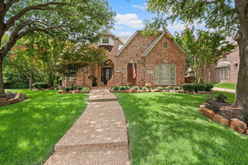 Property Photo:  1401 Roxboro Lane  TX 75071 