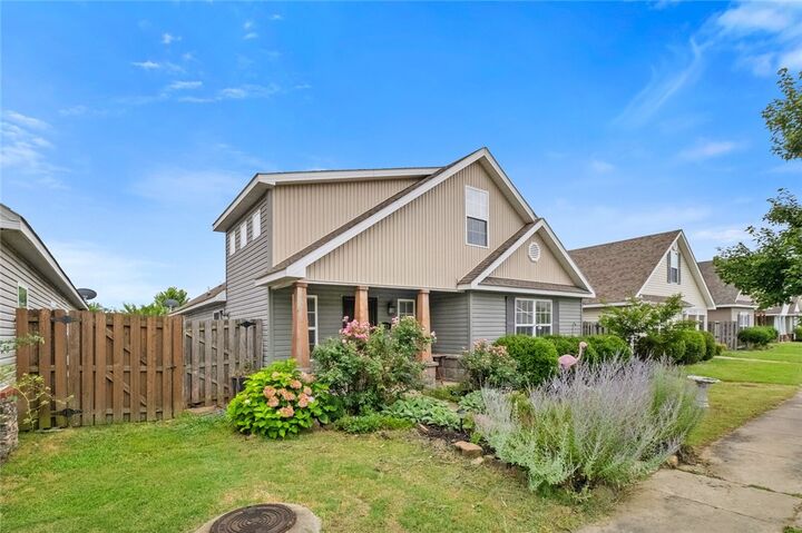 Property Photo: 4469 W Pecan Street AR 72704