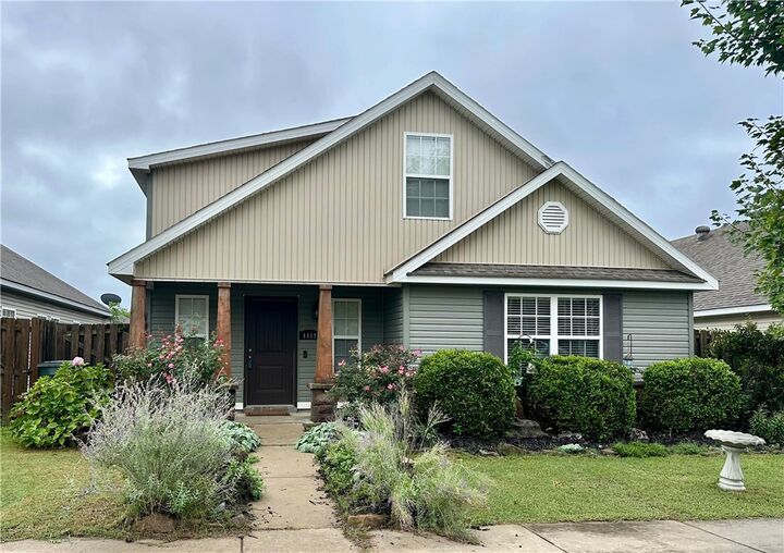 Property Photo:  4469 W Pecan Street  AR 72704 