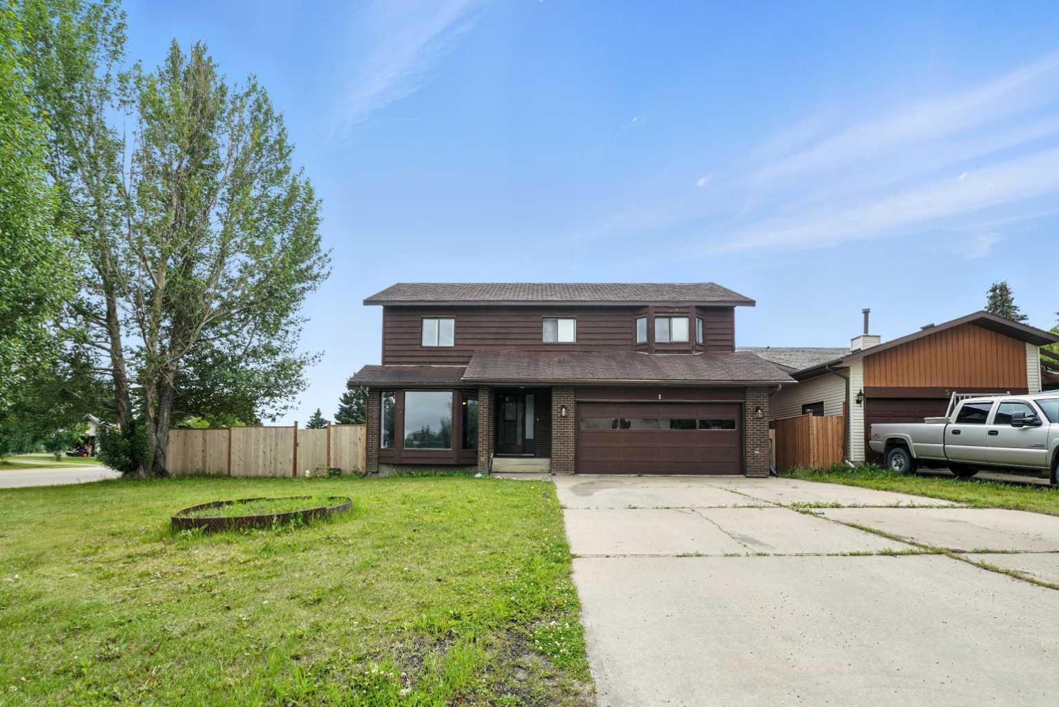 1 Rollis Street  Red Deer AB T4P 2Y6 photo