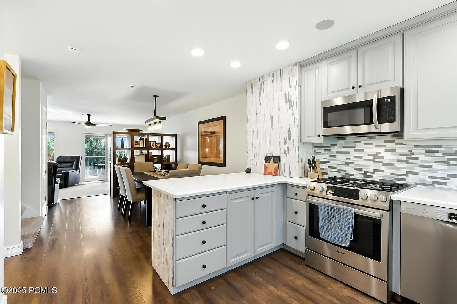Property Photo: 1057 Oberland Drive UT 84049