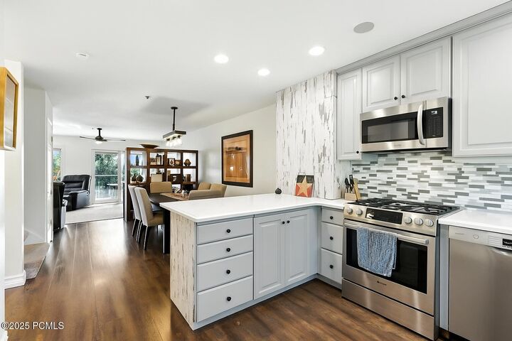 Property Photo: 1057 Oberland Drive UT 84049