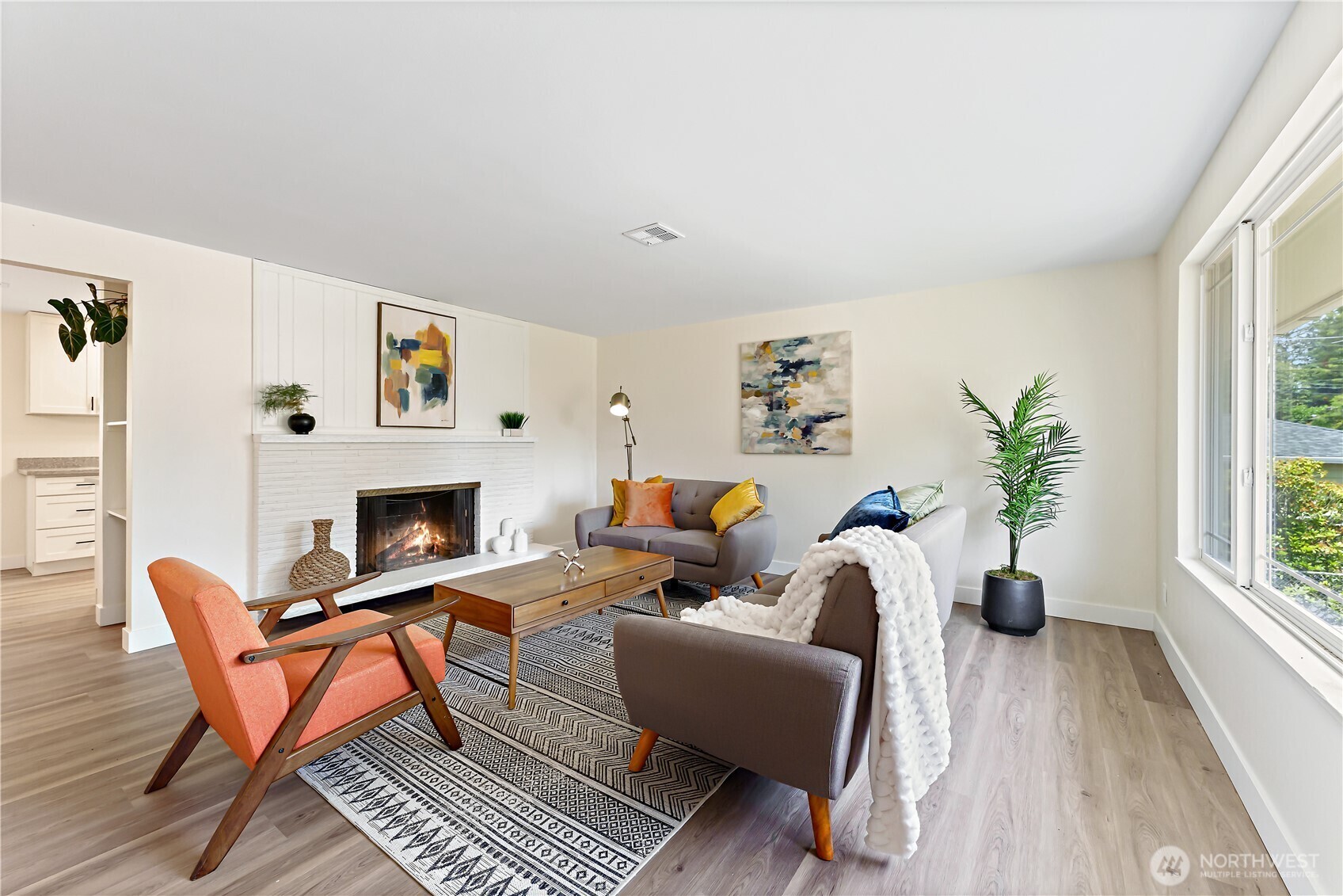 Property Photo: 22720 90th Avenue W WA 98026