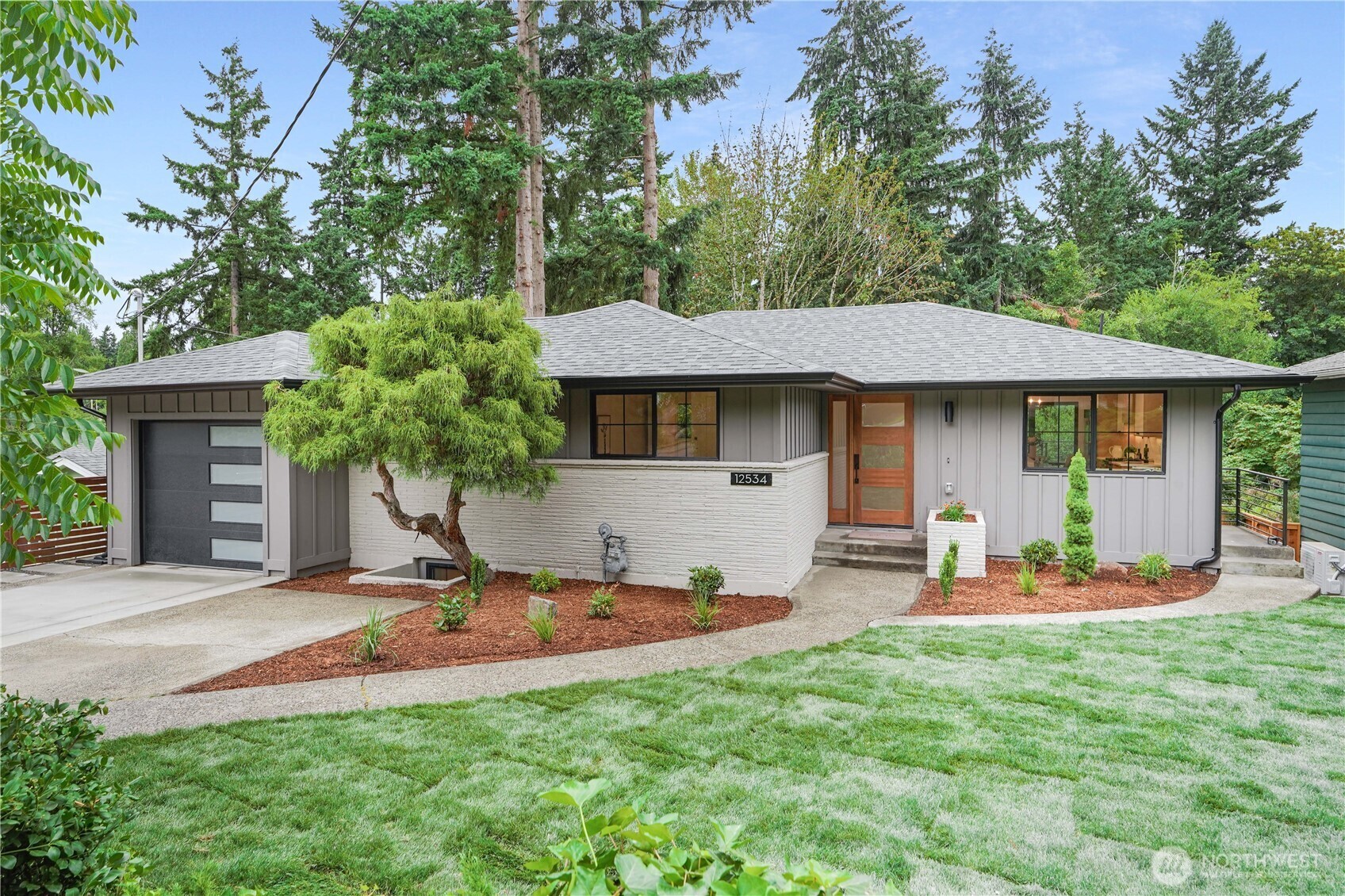 12534  22nd Avenue NE  Seattle WA 98125 photo