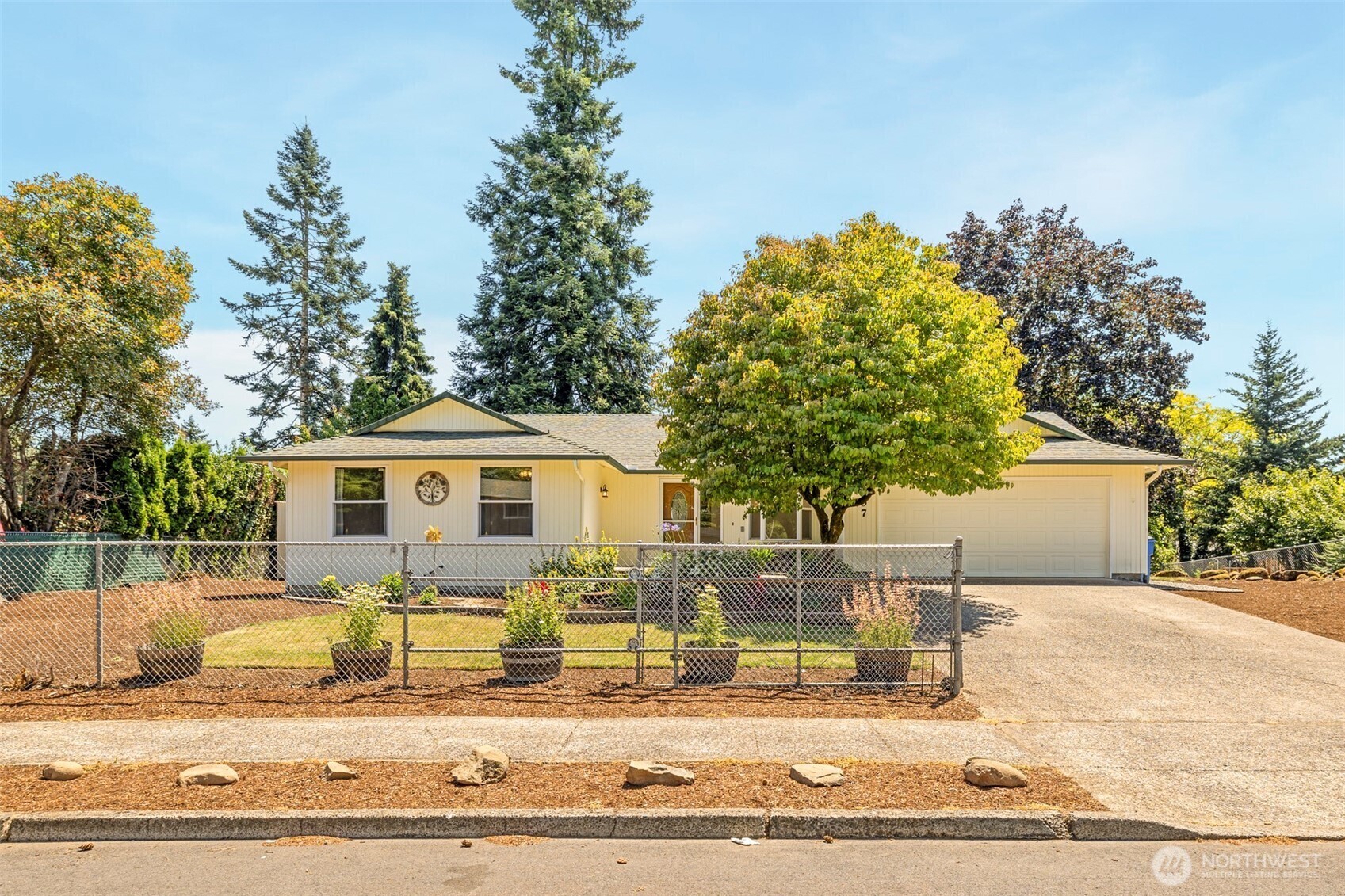 Property Photo: 2607 SE 138th Loop WA 98683