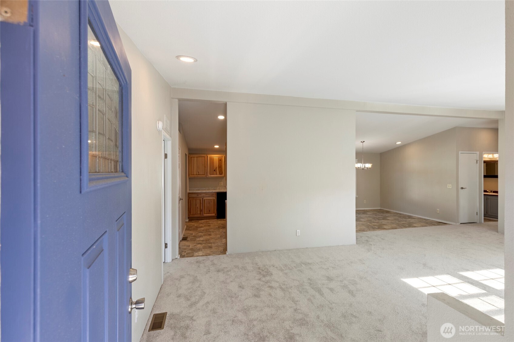 Property Photo: 307 8th Street 7 WA 98294