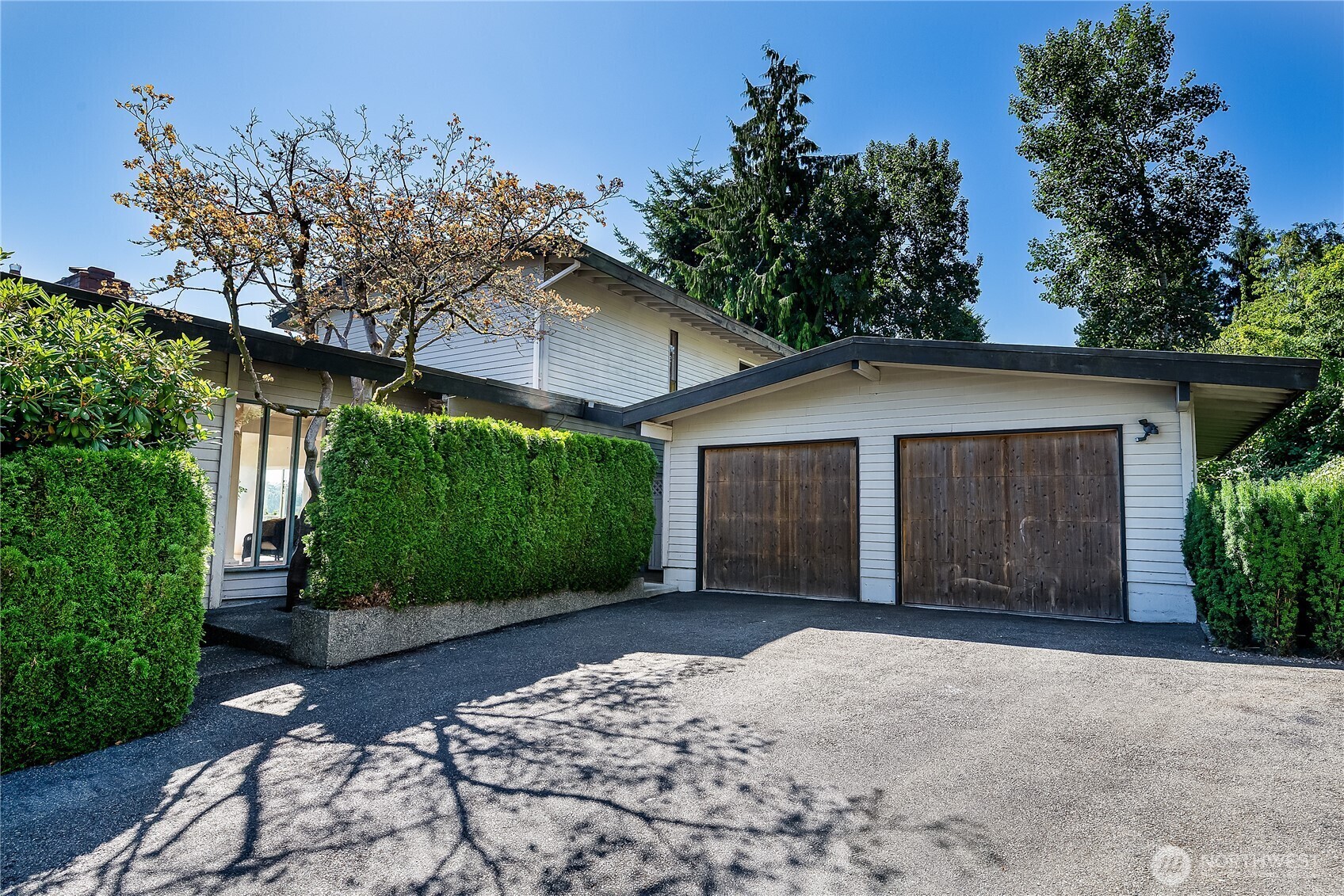 Property Photo: 3719 NE 145th Street WA 98155