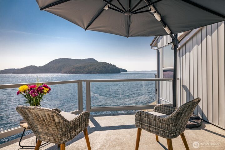 Property Photo: 2401 Skyline Way 203E WA 98221
