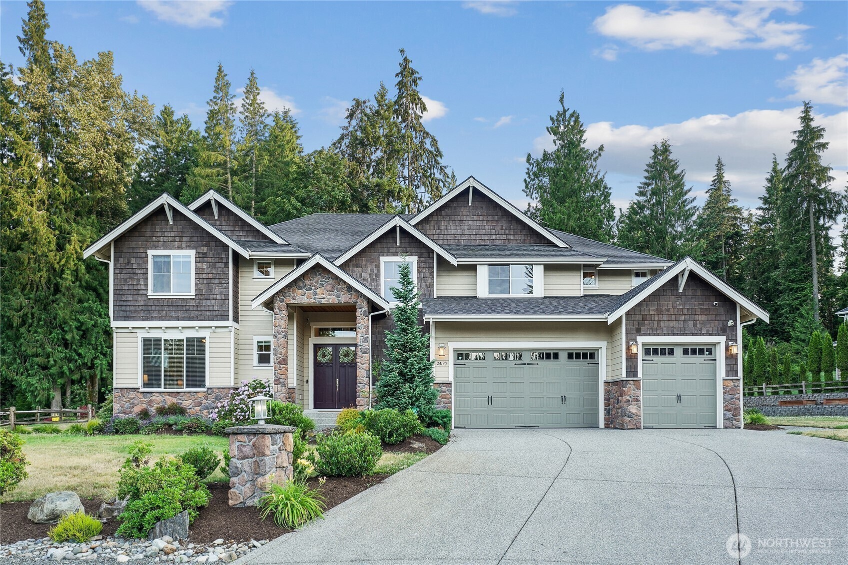 Property Photo:  24130  145th Avenue SE  WA 98296 
