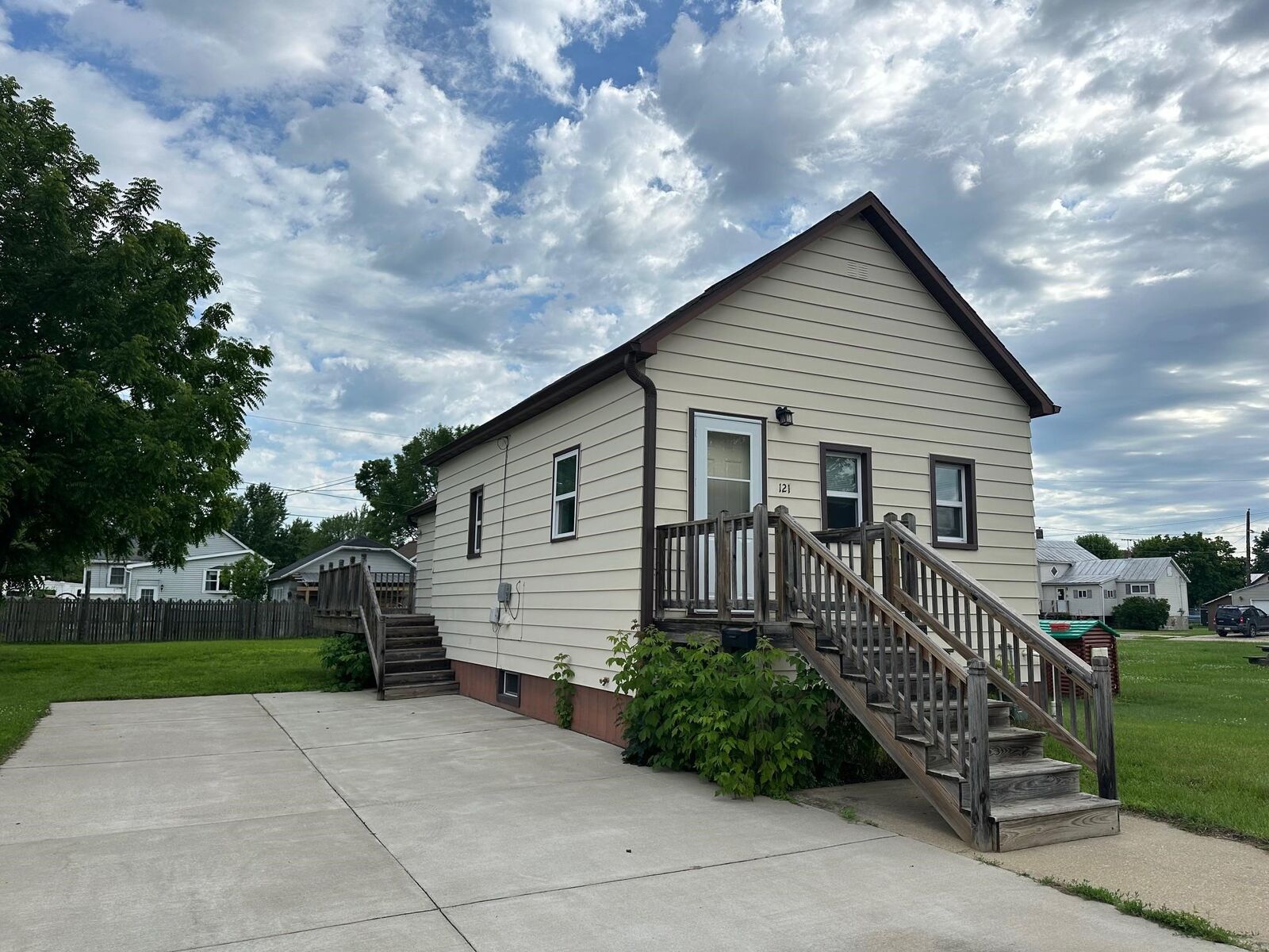Property Photo: 121 5th Street WI 54153
