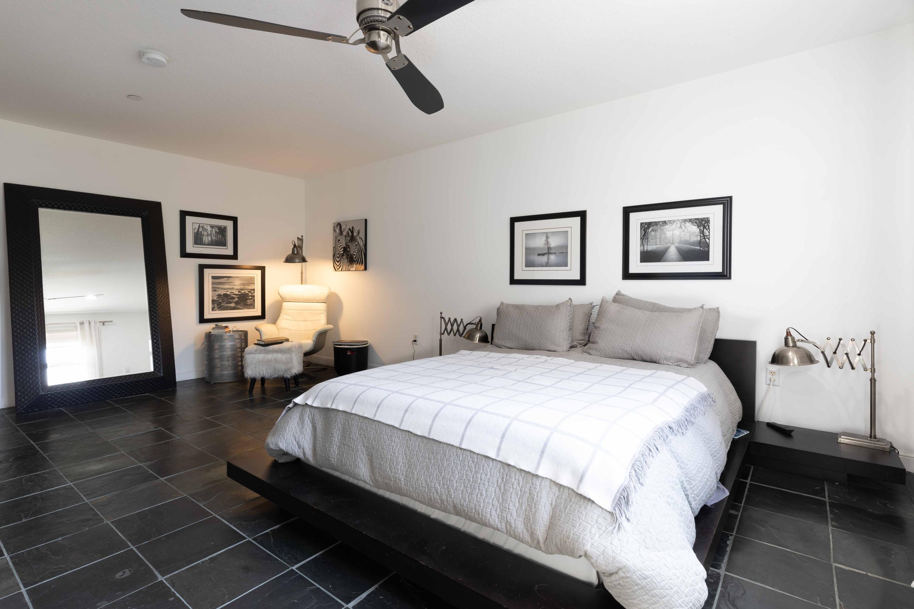 Property Photo:  852 NE 16th Avenue  FL 33304 