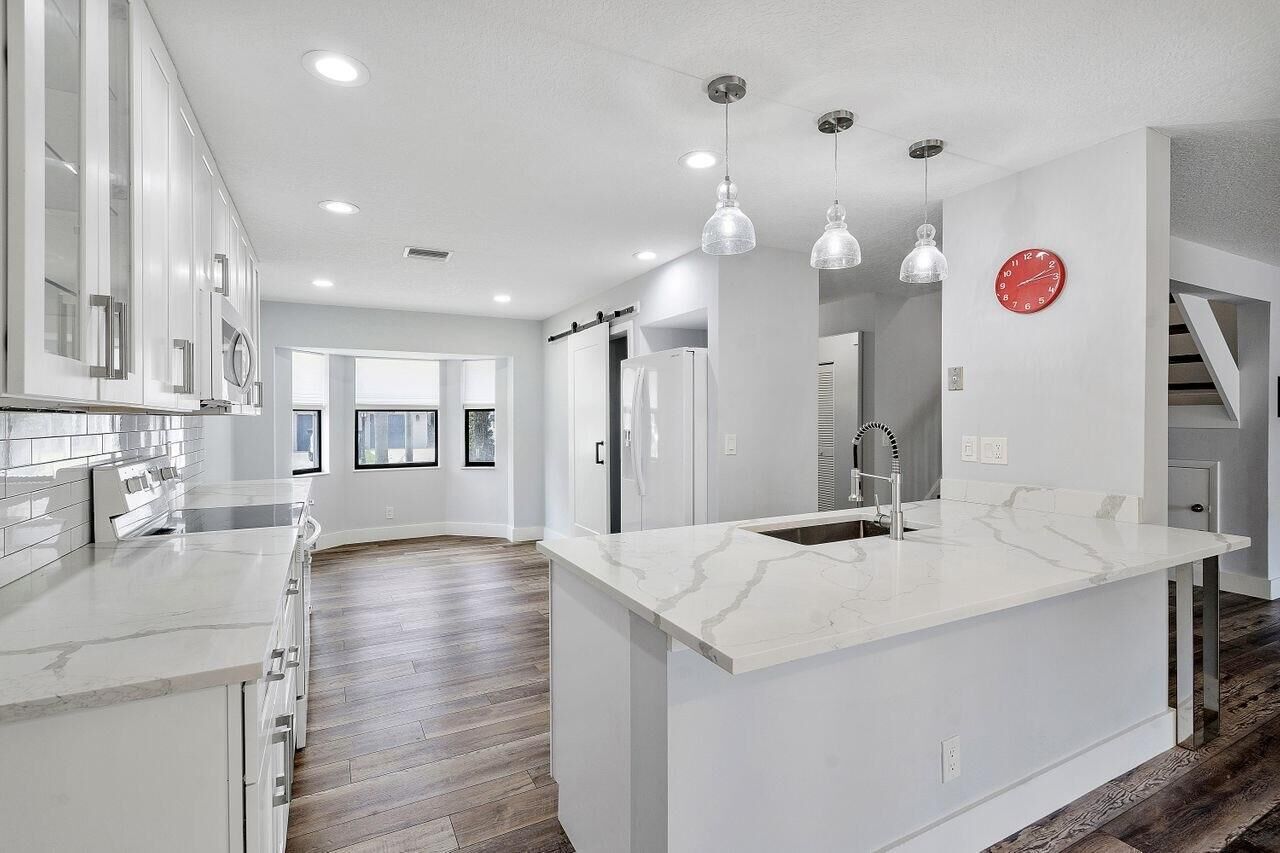 Property Photo: 624 N Deer Creek North Shore Drive N FL 33442
