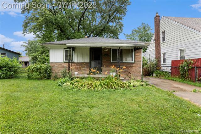 Property Photo: 8270 Maxwell Avenue MI 48089