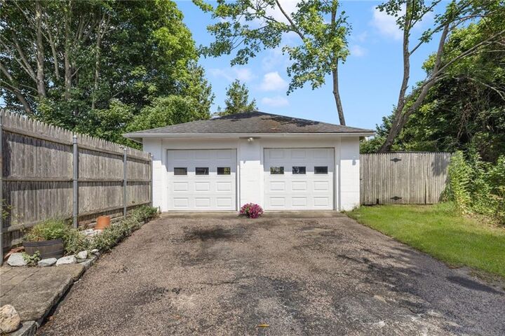 Property Photo: 7 Pleasant View RI 02835