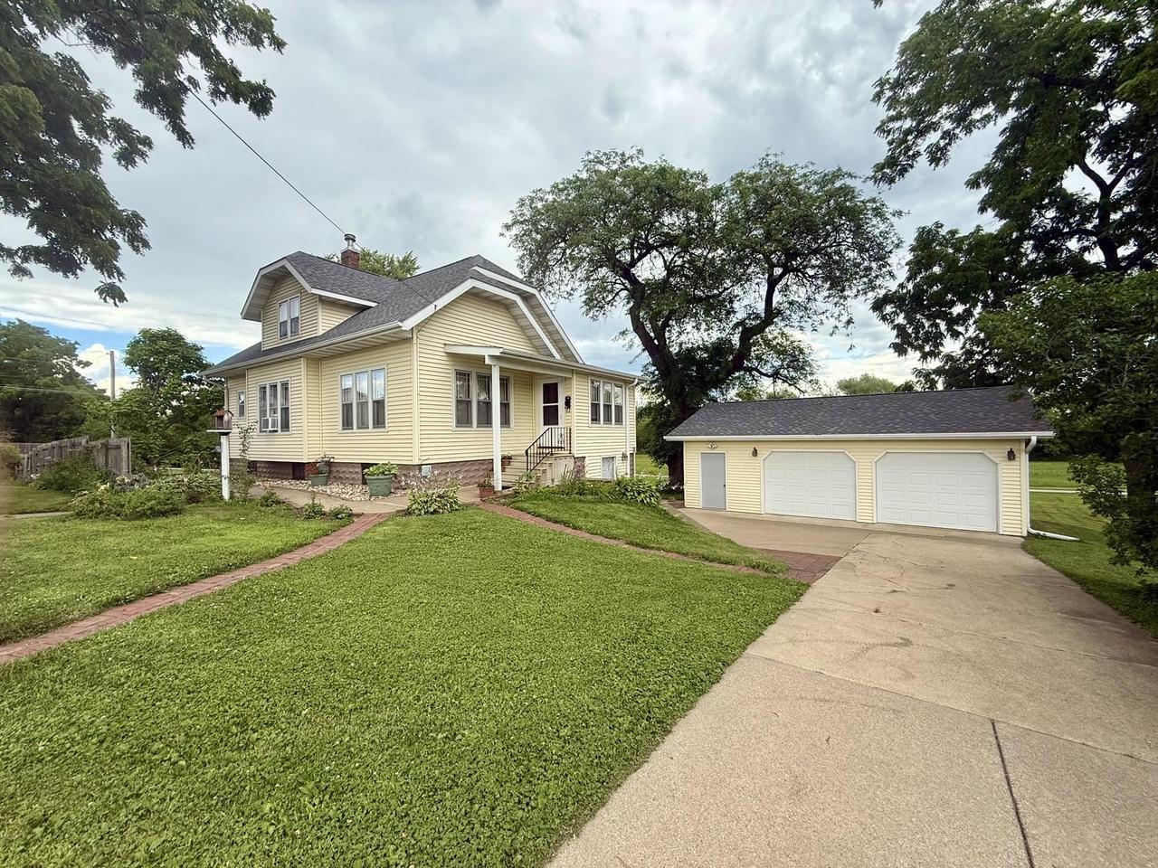 Property Photo: 424 East Nott Street WI 54660