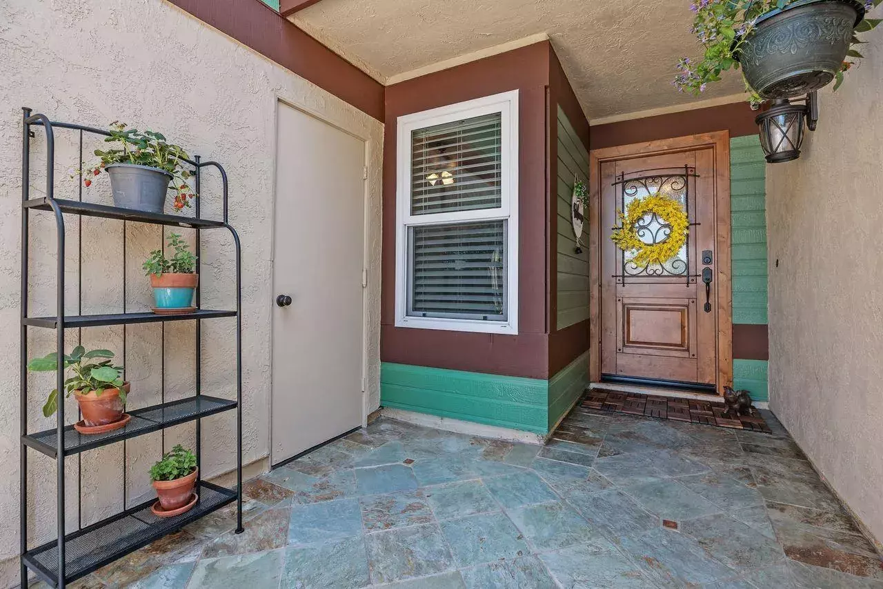 Property Photo:  1543 Villa Cardiff  CA 92007 