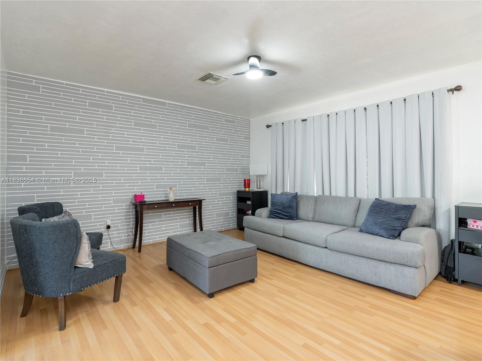 Property Photo: 6530 Tyler St FL 33024