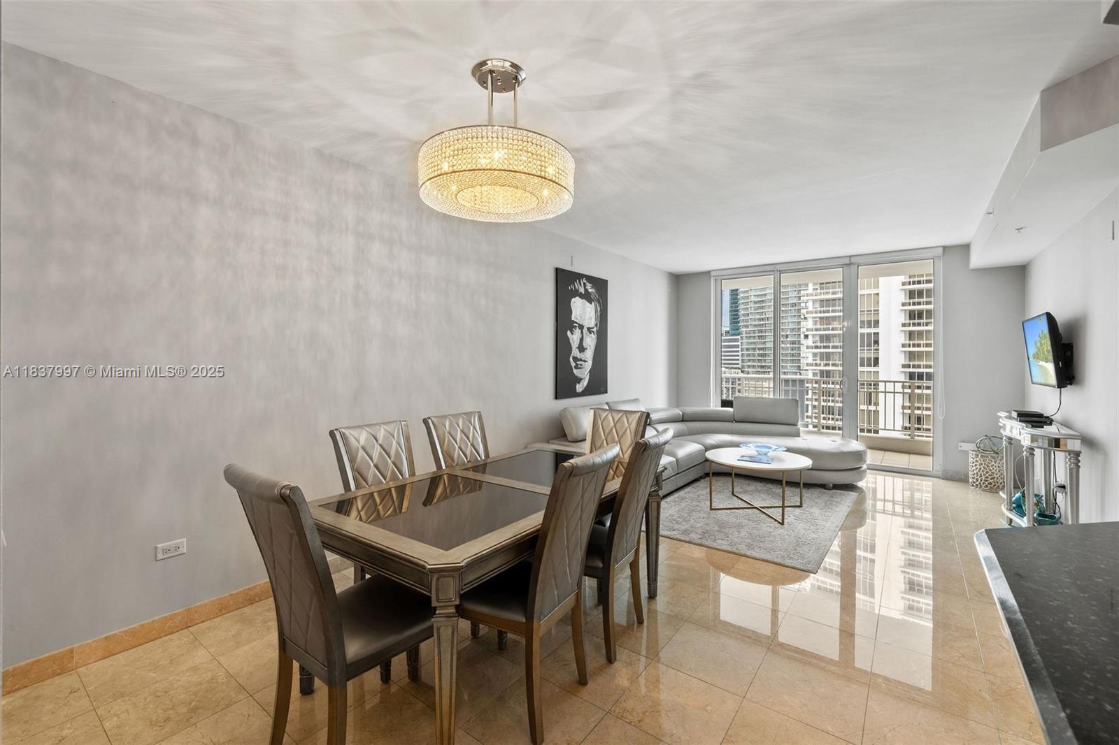 Property Photo: 801 Brickell Key Blvd 2006 FL 33131