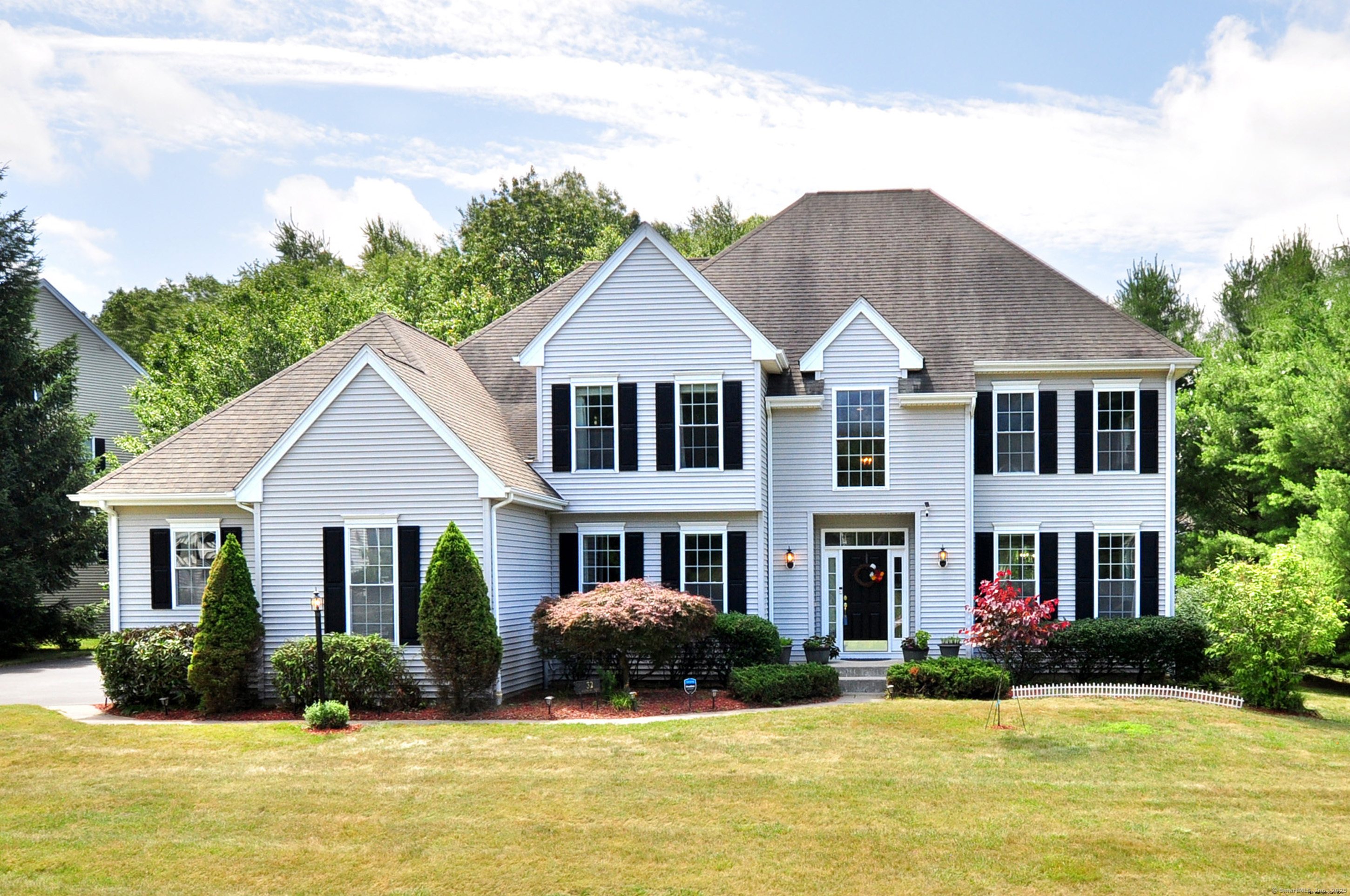 Property Photo:  32 Arlington Drive  CT 06001 