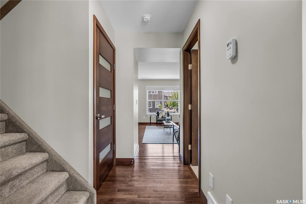 Property Photo: 1555 Paton Crescent 403 SK S7W 0V5