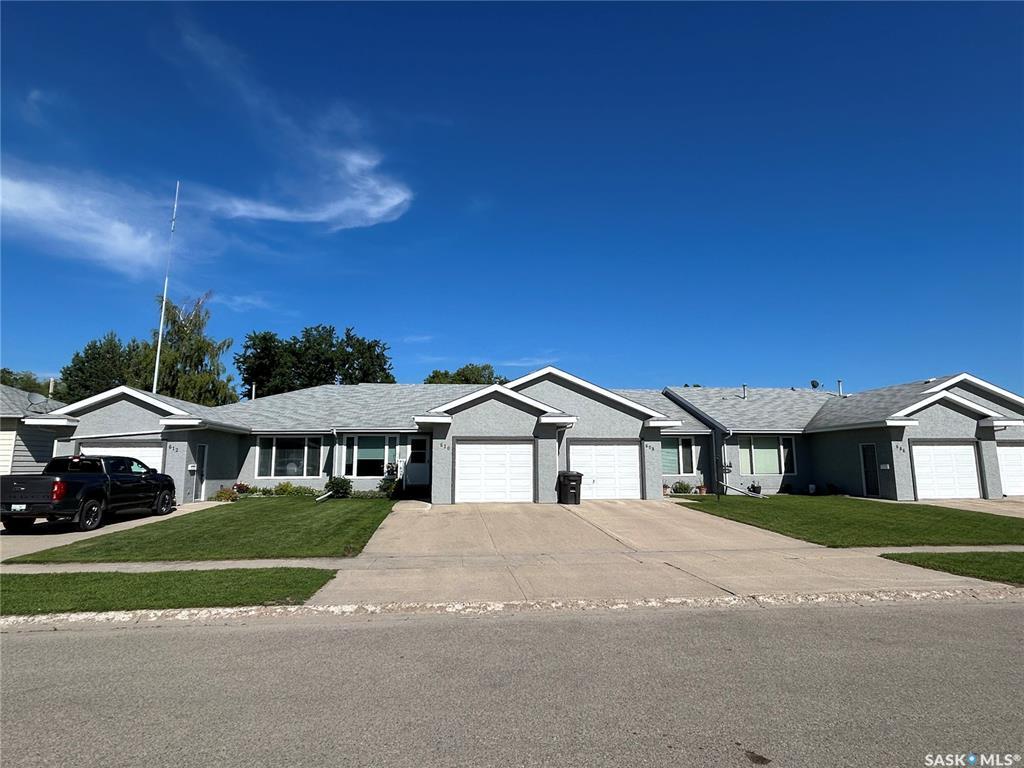 Property Photo: 610 5th Street SK S0K 2A0