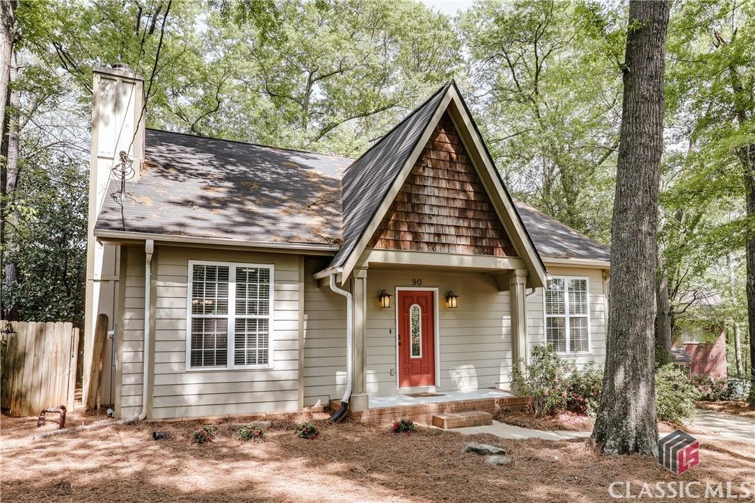 Property Photo: 90 Hart Avenue GA 30606