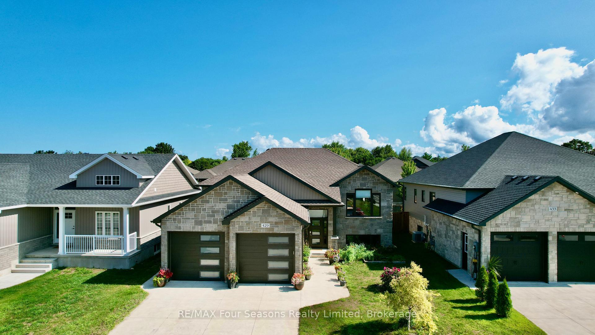 Property Photo: 429 Buckby Lane ON N0H 2C1