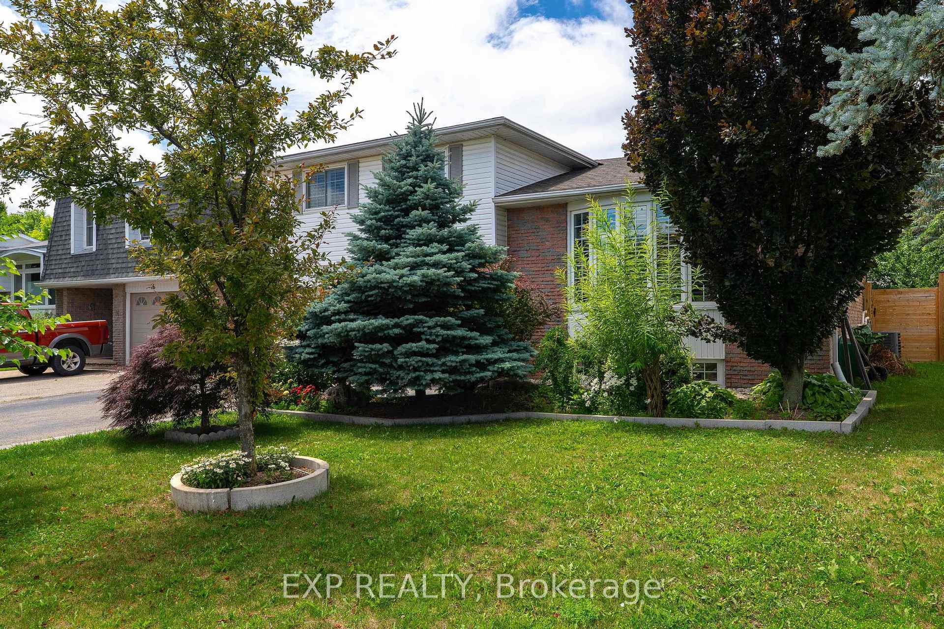 Photo de la propriété: 18 Norman Avenue ON L7J 2R4