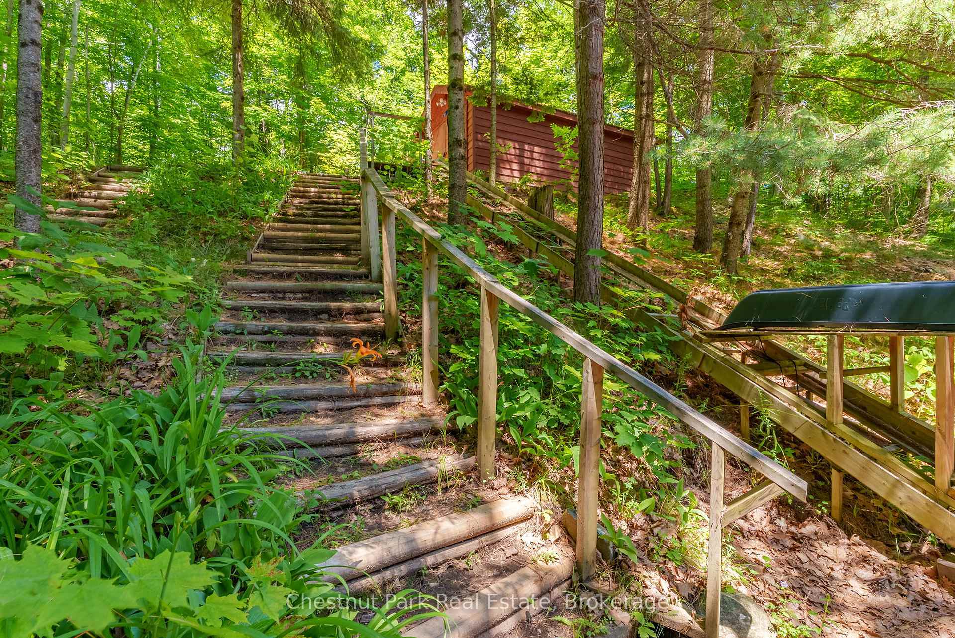 Property Photo: 1054 10 Deewood Drive ON P0B 1M0