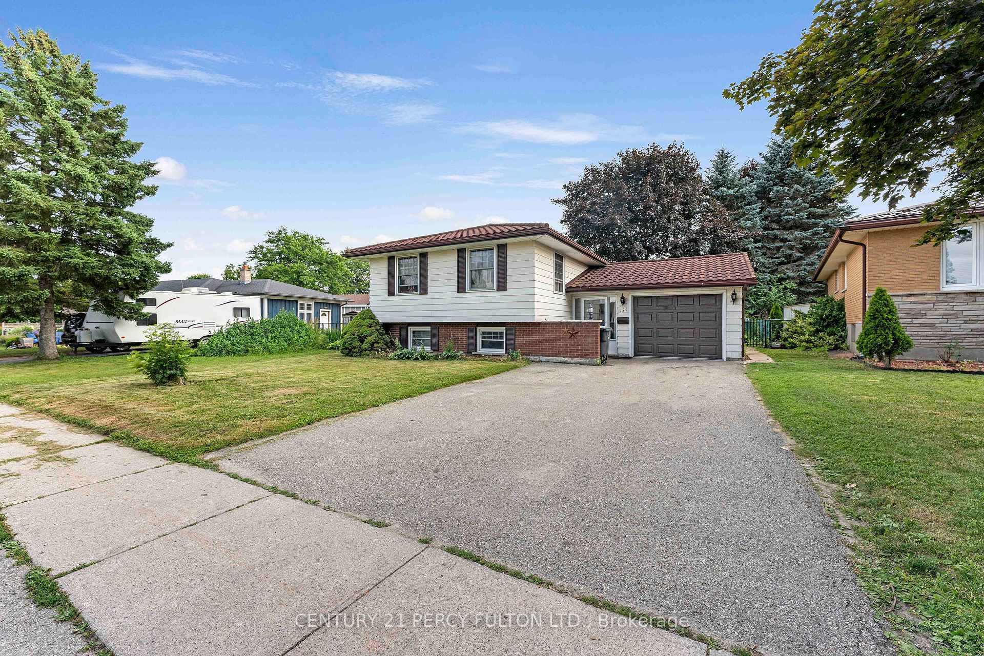 Property Photo: 125 Brant Avenue Bsmt ON N1E 1G4