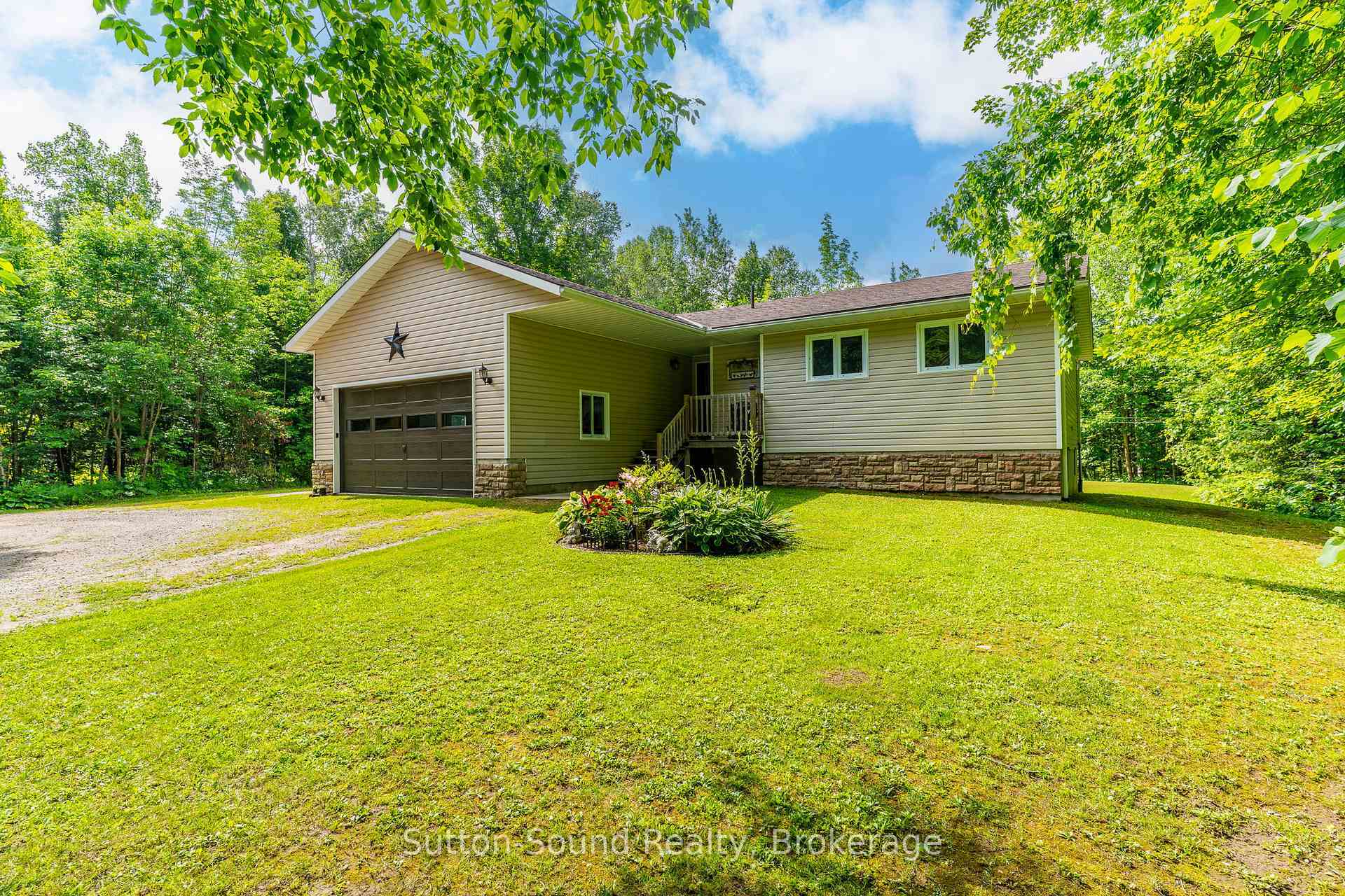 275 Centre Diagonal Road  South Bruce Peninsula ON N0H 2T0 photo