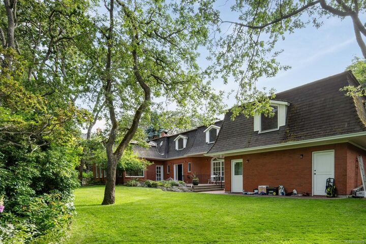 Property Photo:  611 Island Rd  BC V8S 2T7 