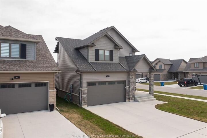 Property Photo:  59 Evening Drive  ON N7L 0B6 