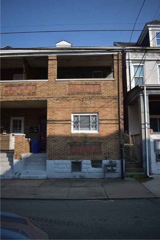 Property Photo: 418 Cedarville St 1 PA 15224