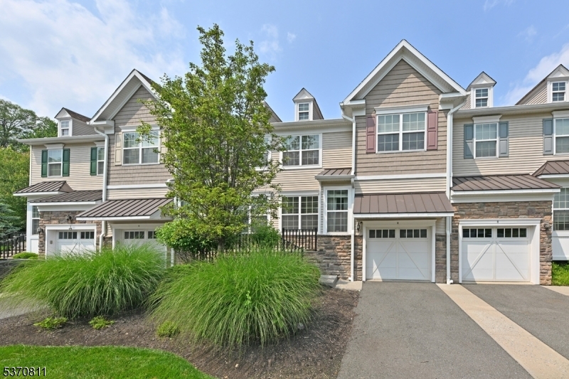 6 Masterson Ct 6  Waldwick Boro NJ 07463 photo