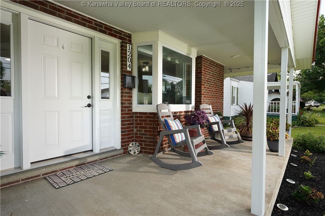 Property Photo: 1204 Highland Drive WV 25177
