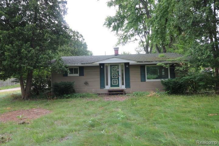 Property Photo: 6048 N Lapeer Road MI 48435 9645