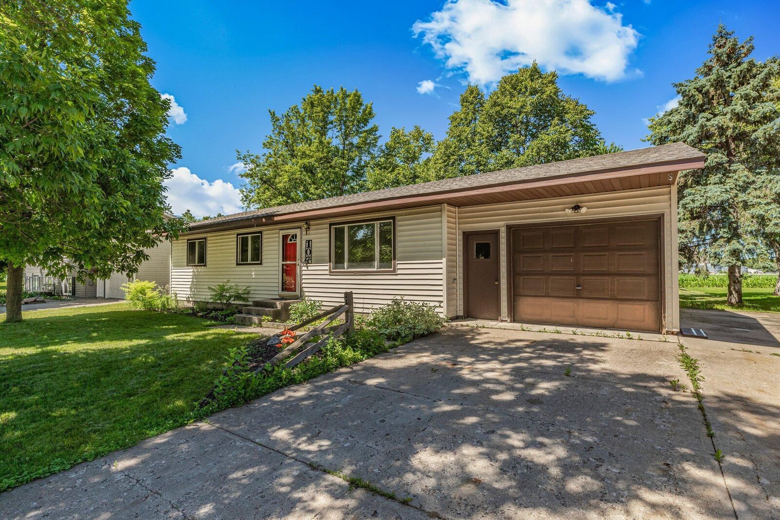 Property Photo: 107 7th Avenue NW MN 56374
