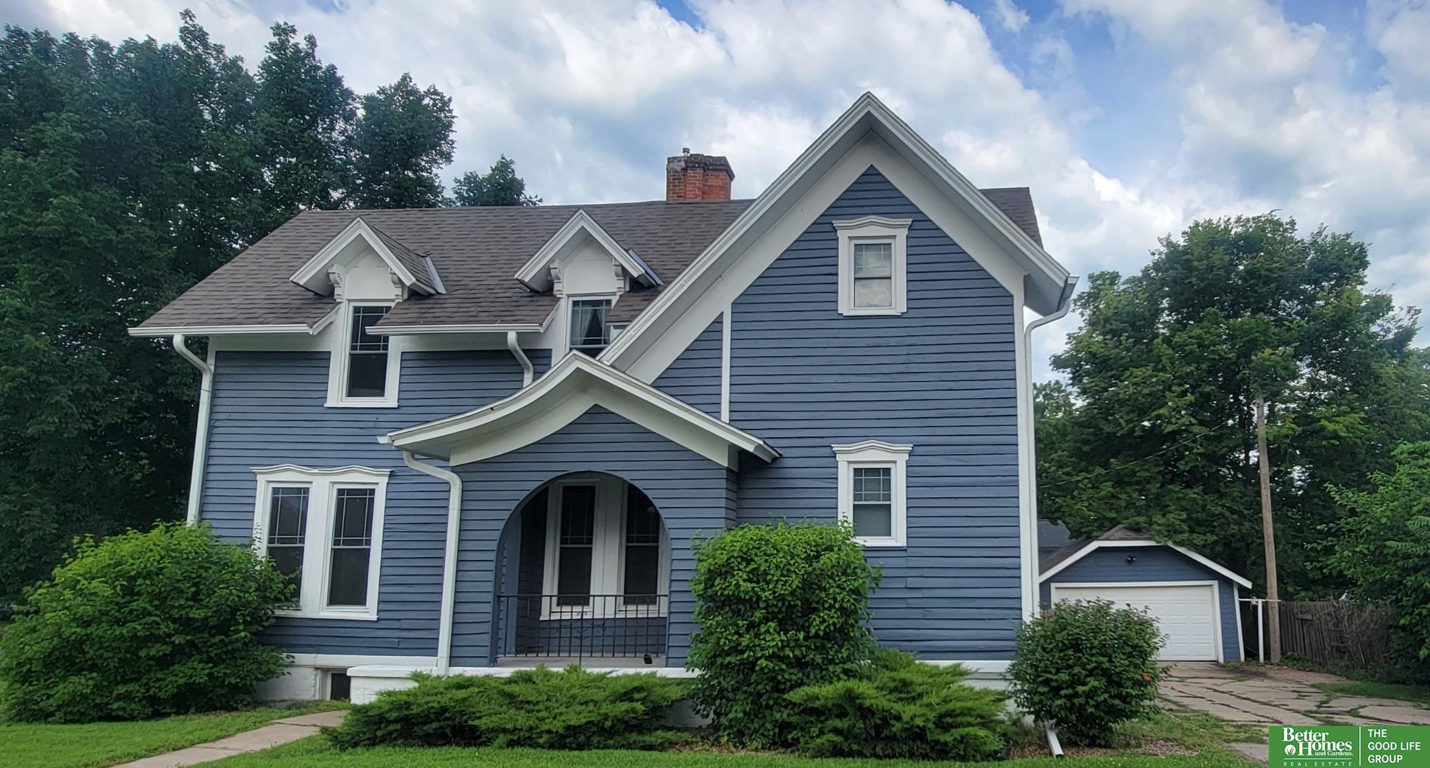 Property Photo: 649 E 6th Street NE 68467