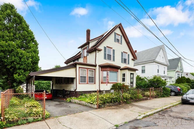 Property Photo:  69 Hawthorne St  MA 01902 