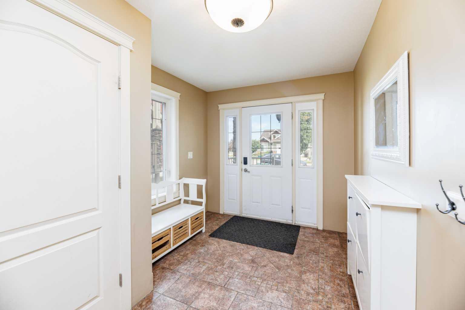 Property Photo: 4705 Beardsley Avenue AB T4L 0C1