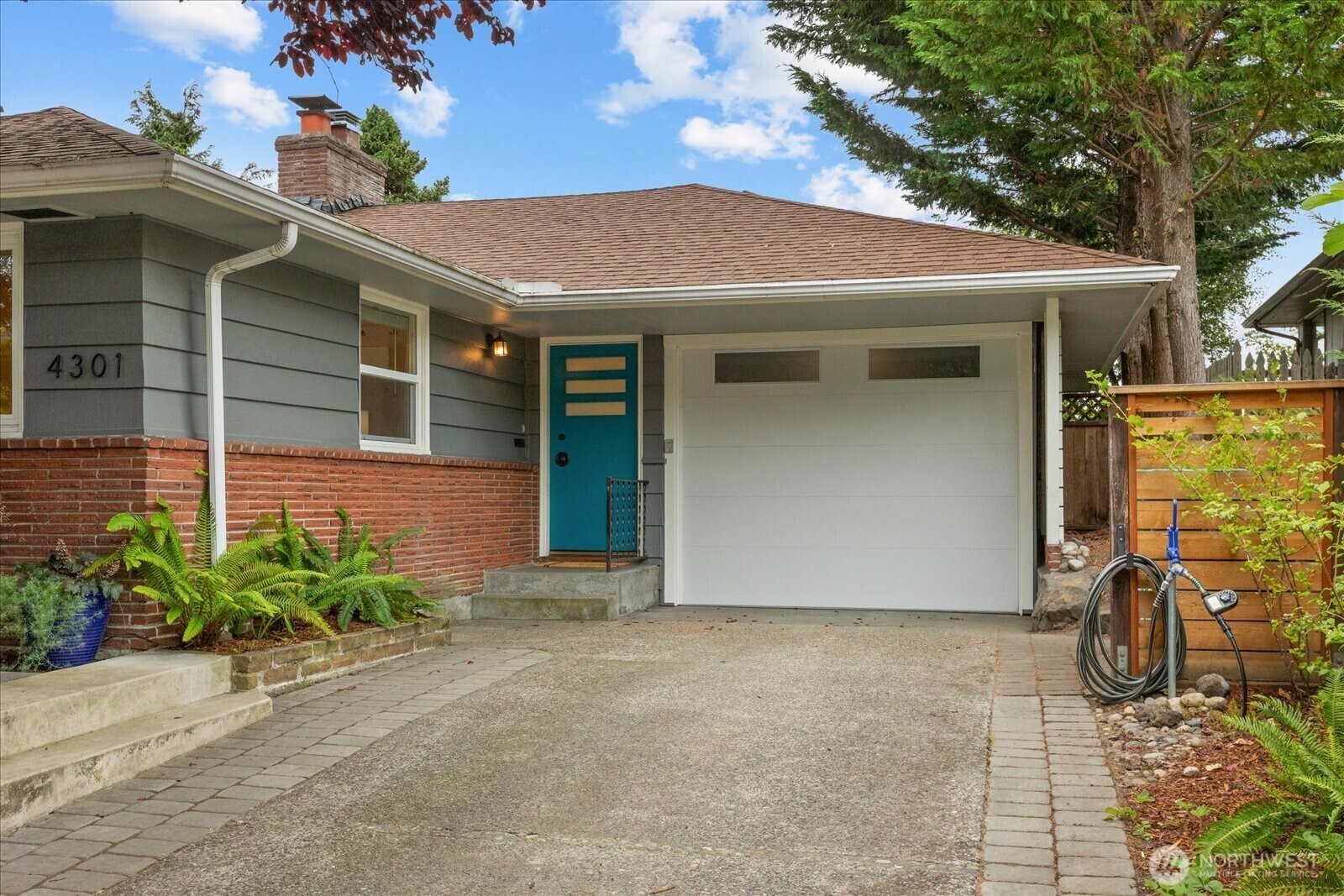 Property Photo: 4301 1st Avenue NW WA 98107