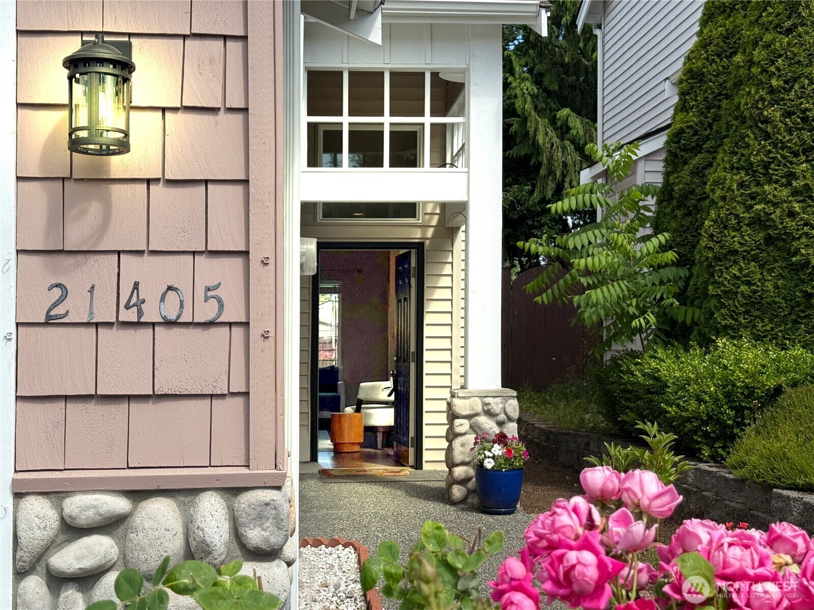 Property Photo: 21405 40th Avenue W WA 98043