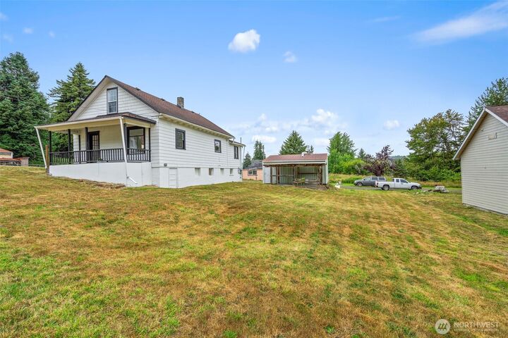 Property Photo: 2104 Stuart Street WA 98577