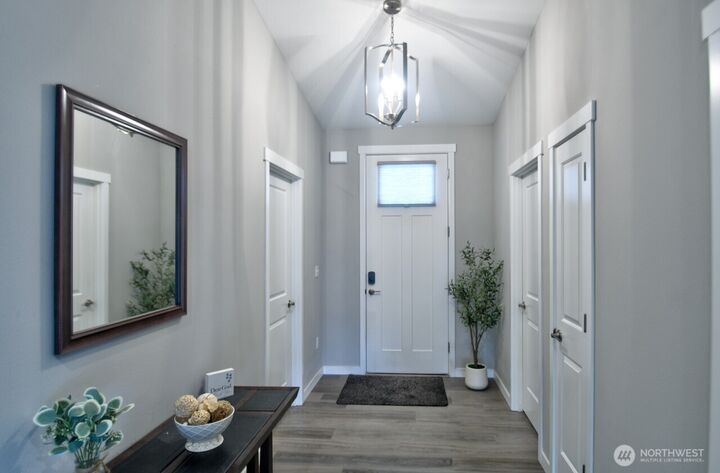 Property Photo:  701  Myers Street SE  WA 98576 