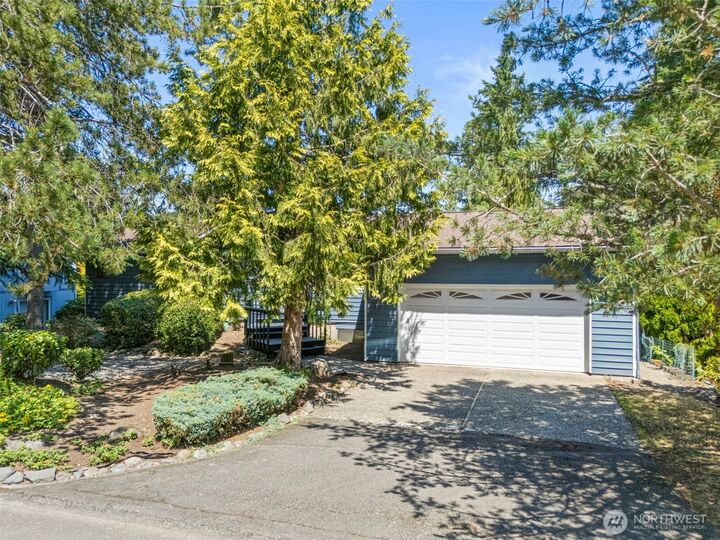 Property Photo:  21410 SE 265th Place  WA 98038 