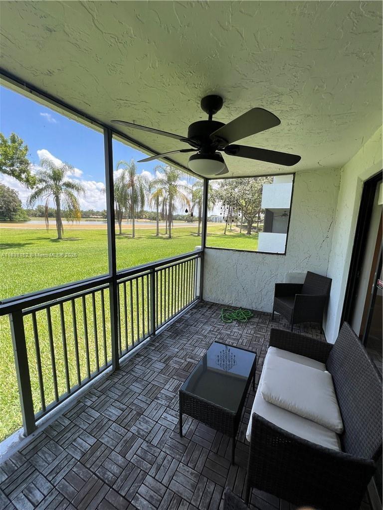 Property Photo: 16171 Blatt Blvd 104 FL 33326